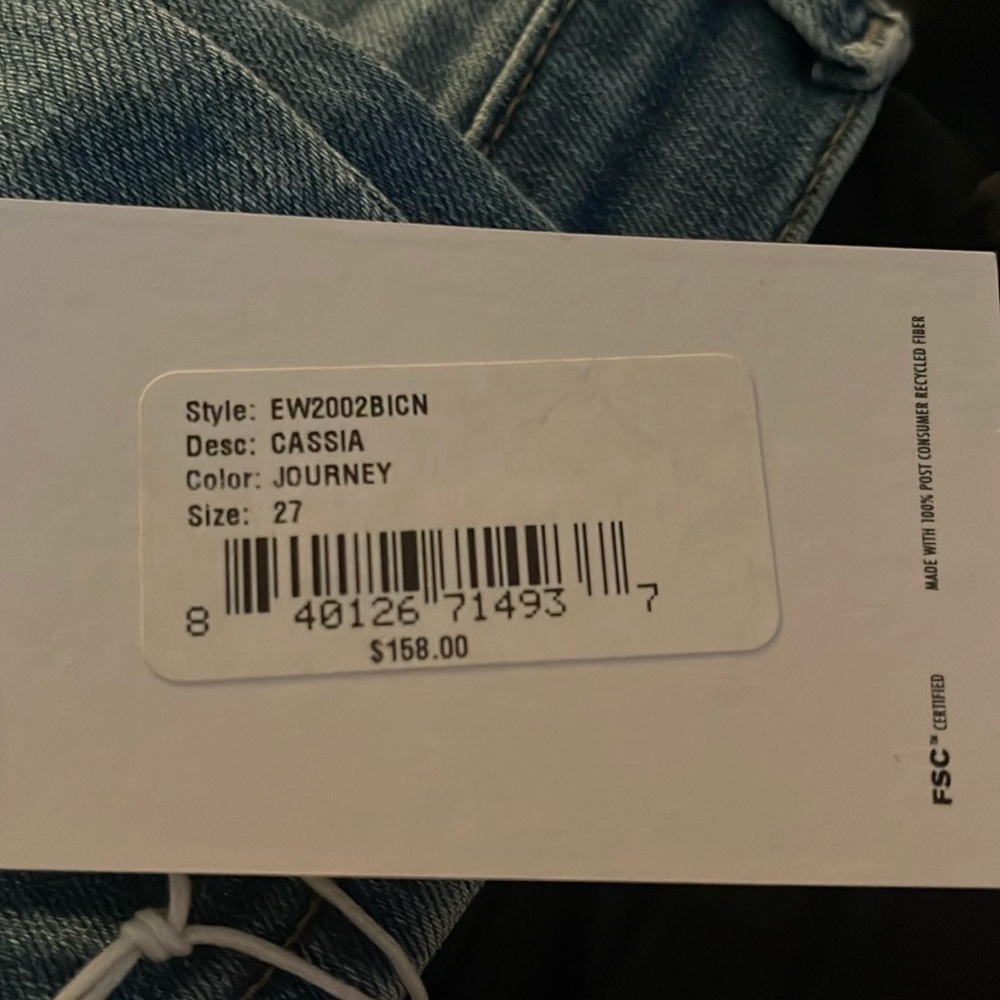 Edwin NWT Cassia Mini Bootcut Jeans 27 Light Wash - Picture 7 of 7